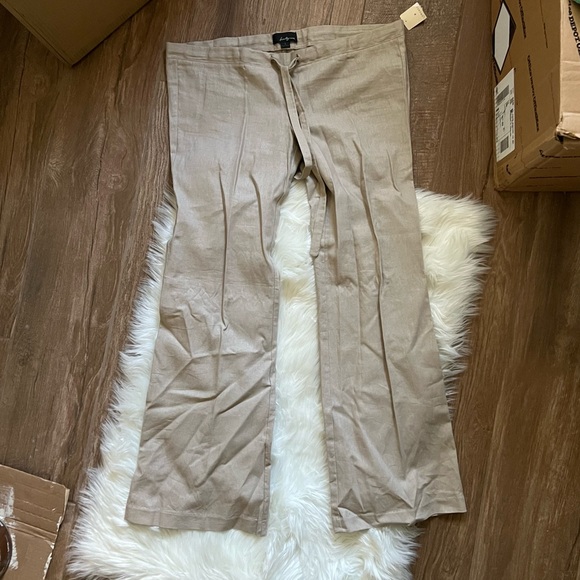 Forever 21 Linen Flare Pants - Picture 1 of 3